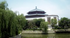 兰祺会议中心门前的兰祺码头（图）