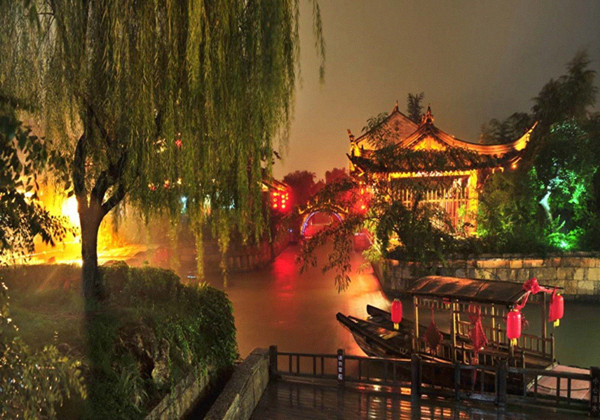 台儿庄古城夜景