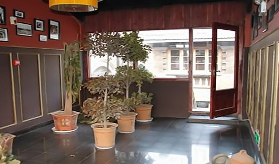 台儿庄古城惟扬坊酒店的走廊