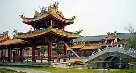 台儿庄古城旅游攻略之天后宫广场 台儿庄古城旅游攻略之<a href='https://www.0632jj.cn/tezjd/241.html' target='_blank'><u>天后宫</u></a>广场
