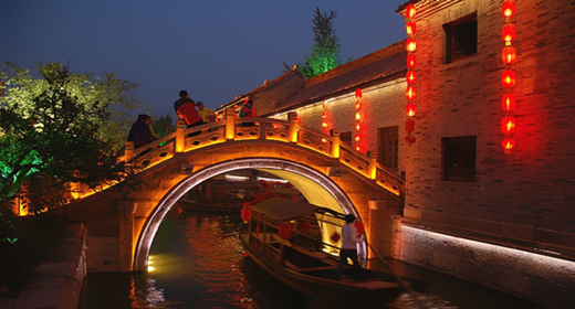台儿庄古城旅游攻略之广源河夜景 台儿庄古城旅游攻略之广源河夜景