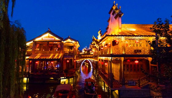 台儿庄古城夜景漂亮的旅游景点之【千里走单骑】