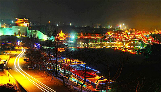 值得游览的<a href='https://www.0632jj.cn/' target='_blank'><u>台儿庄古城</u></a>旅游景点