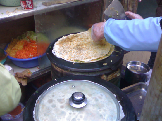 2020台儿庄古城特色小吃“菜煎饼” 2020台儿庄古城特色小吃“菜煎饼”