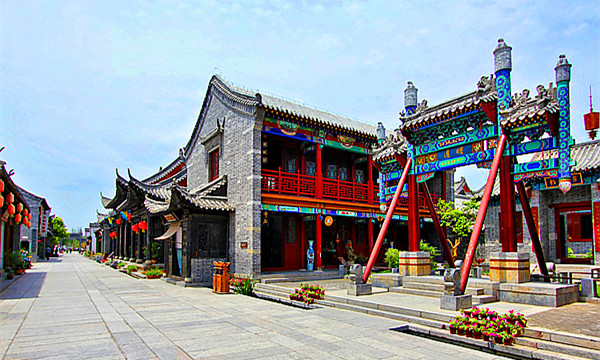 中华古水城“大衙门街”的秋景