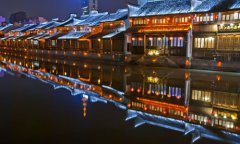 台儿庄古城夜晚玩什么