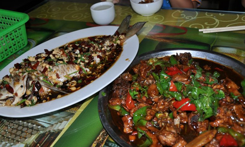 2020台儿庄旅游攻略推荐_台儿庄古城美食辣子鸡