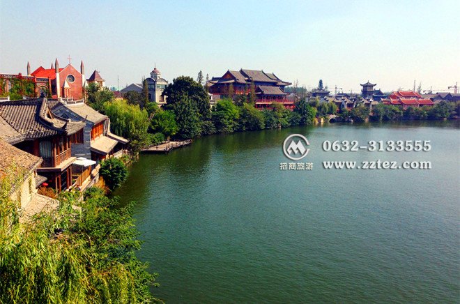台儿庄豪华二日游-<a href='https://www.0632jj.cn/tezjd/22.html' target='_blank'><u>台儿庄古城景区</u></a>
