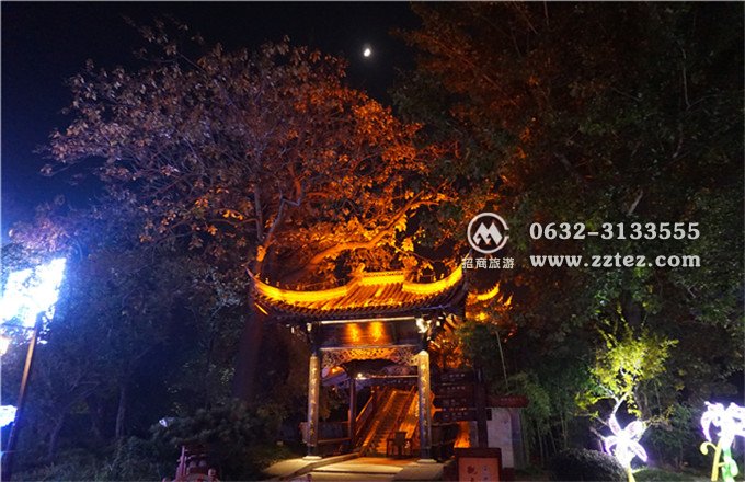 台儿庄古城步云廊桥夜景