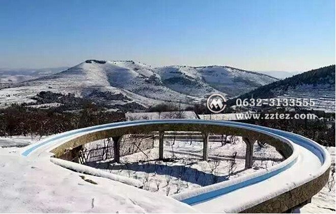 山亭翼云石头部落雪景