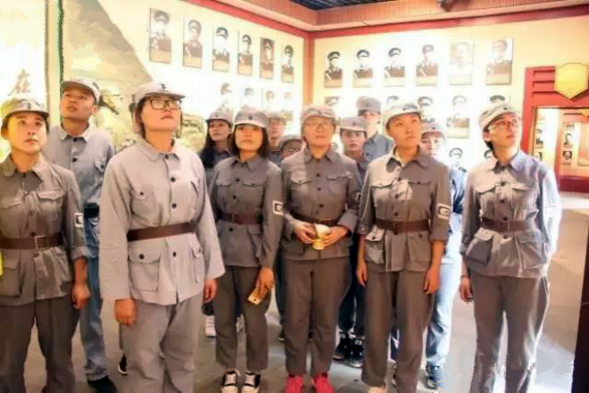 沂蒙精神红嫂影视基地展馆学习