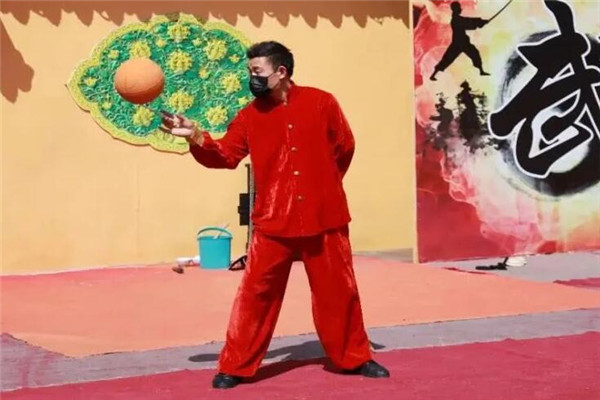 问：台儿庄古城年卡60只能开一年吗，能多开两年吗
