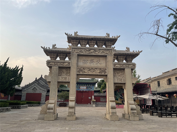 2022台儿庄古城坐船