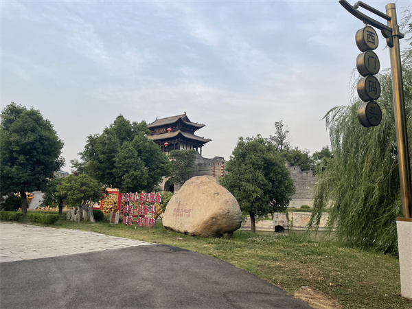2022台儿庄古城坐船