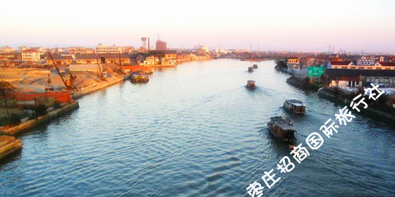 台儿庄古运河风光 台儿庄运河上的行船