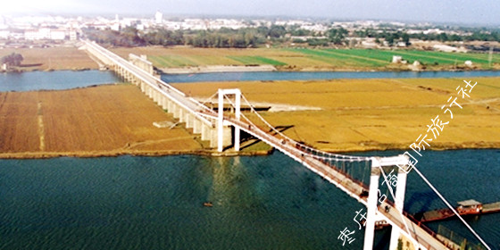 <a href='https://www.0632jj.cn/tezyh/' target='_blank'><u>台儿庄运河</u></a>的秋景