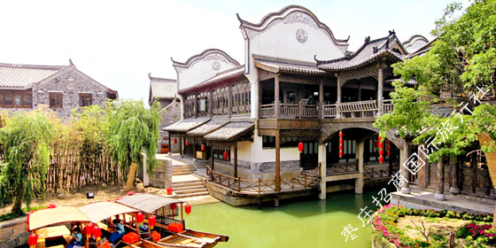 台儿庄古城的水乡建筑 台儿庄古城<a href='https://www.0632jj.cn/tezjd/376.html' target='_blank'><u>水乡建筑</u></a>风格